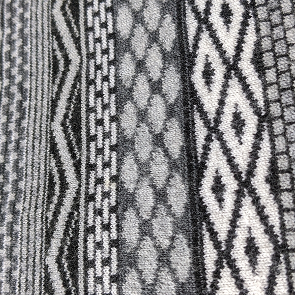 Worn Once Krimson Klover -Title Nine Pullover Sweater- Black, Gray & White XS - Picture 9 of 13